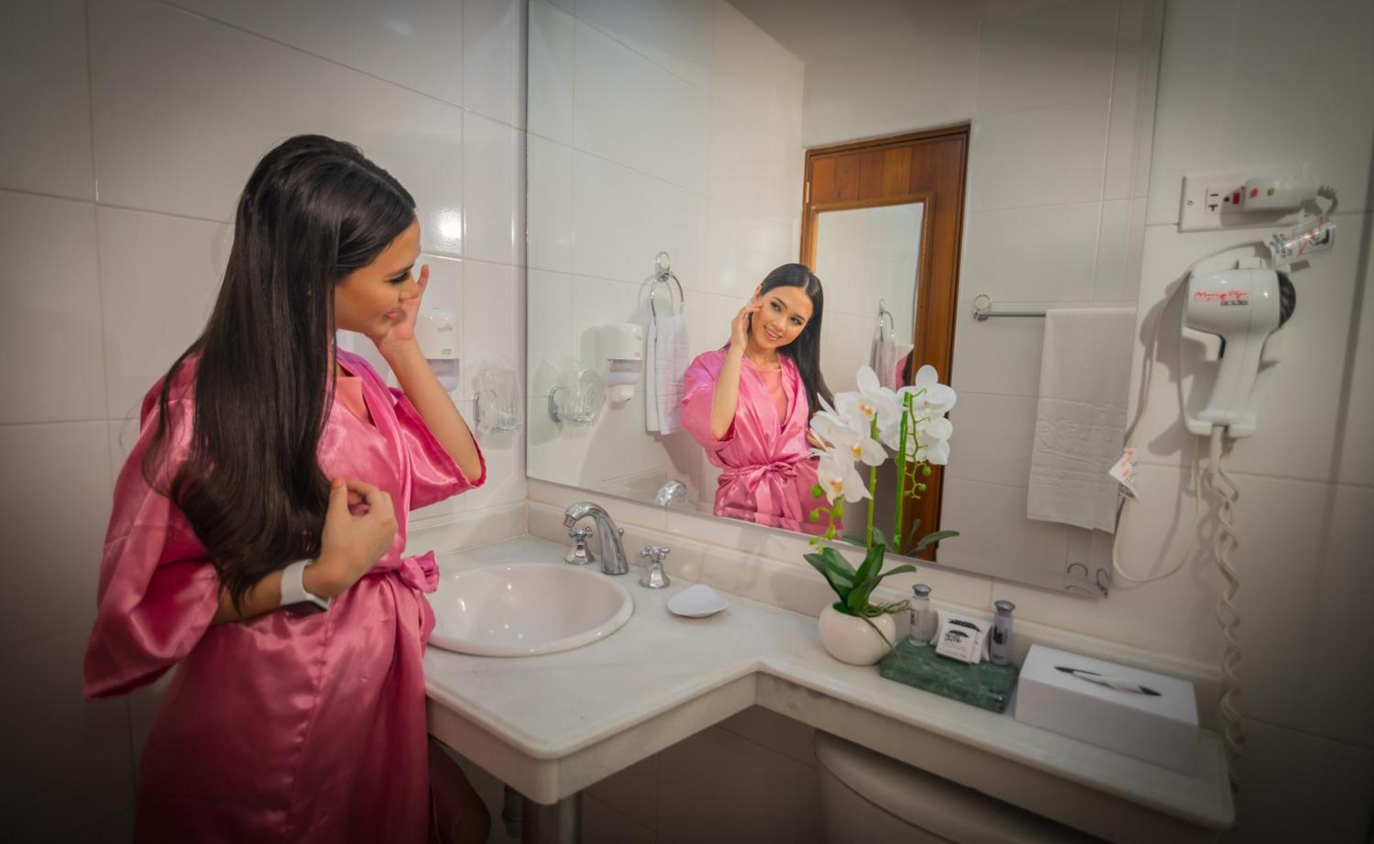 Hotel Chicala ネイバ エクステリア 写真