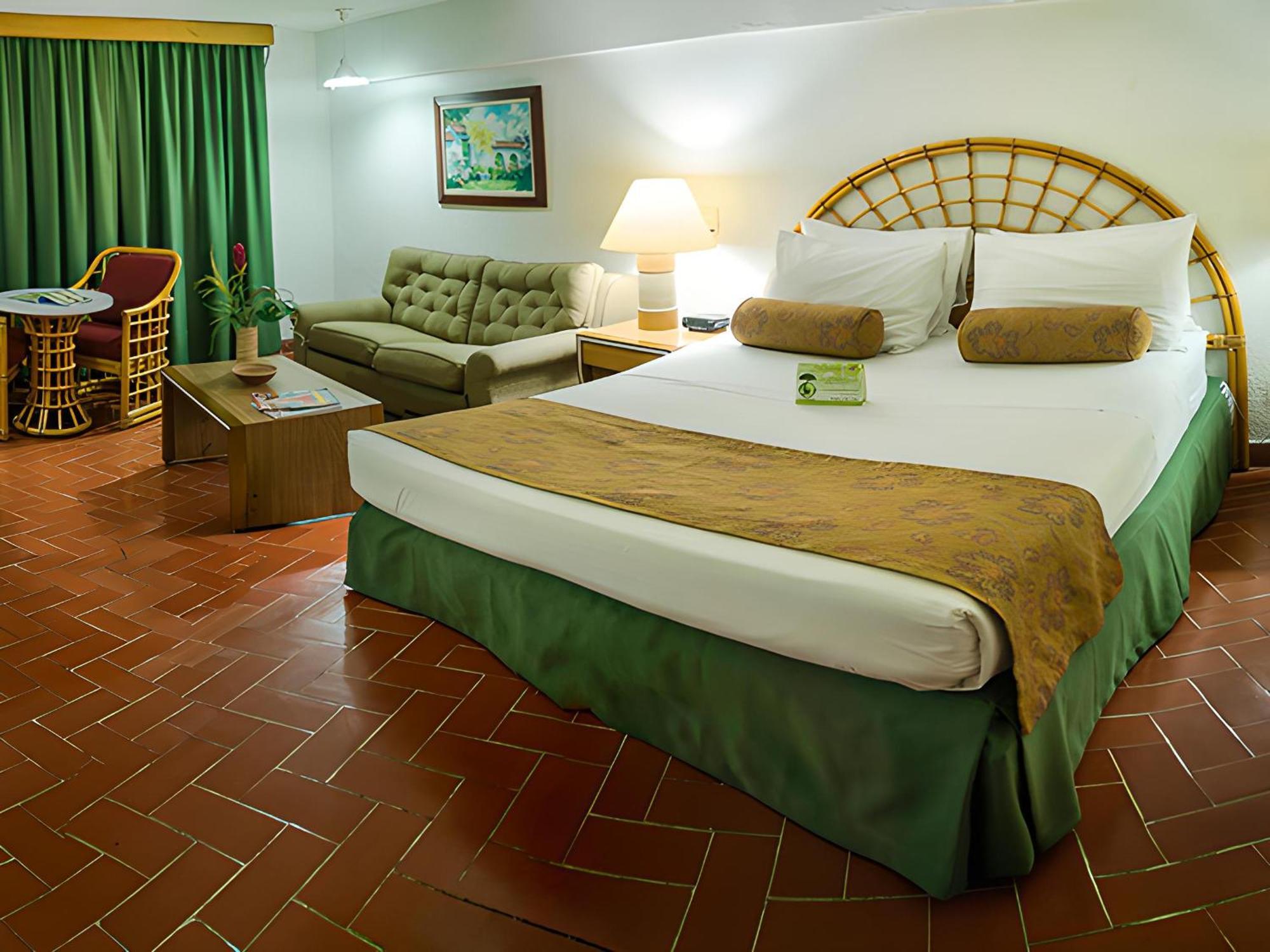 Hotel Chicala ネイバ エクステリア 写真
