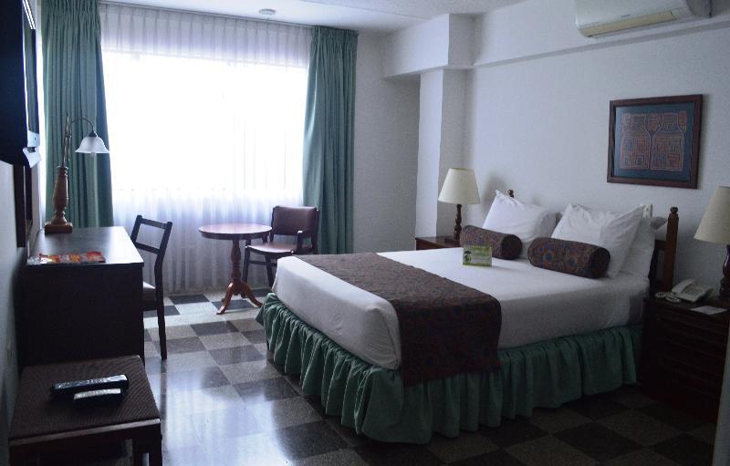 Hotel Chicala ネイバ エクステリア 写真